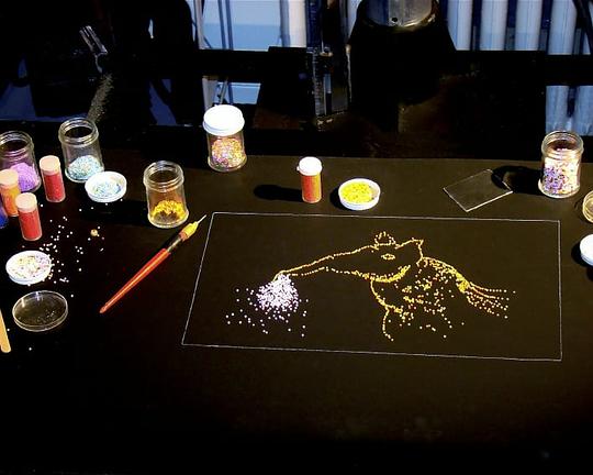 《串珠游戏》动画封面