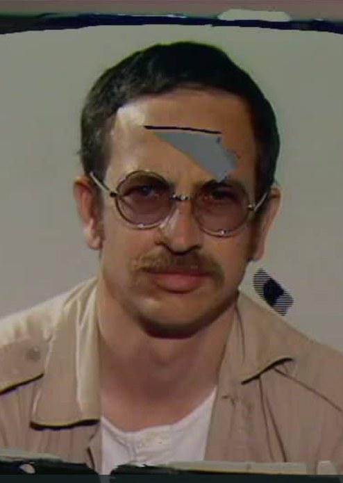 《Malerei deckt zu, kunst deckt auf》电影封面