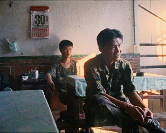 《03:04》纪录片封面