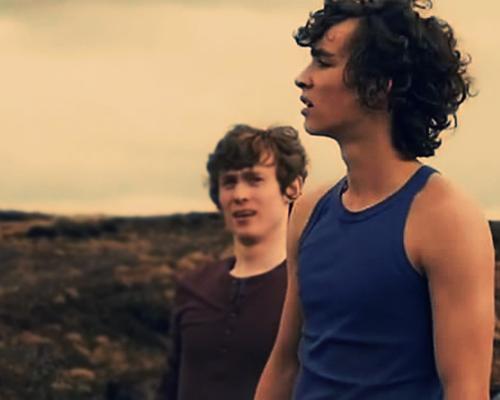 《神秘尸体》电影封面