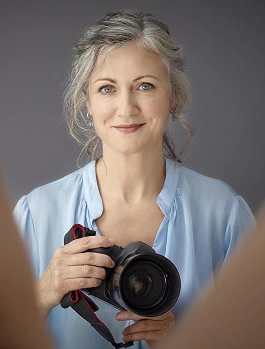 《百花》纪录片封面