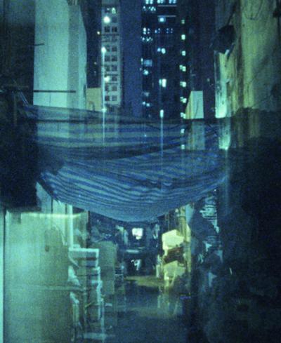 《讯号8》电影封面