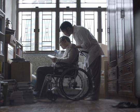 《推开世界的门》电影封面