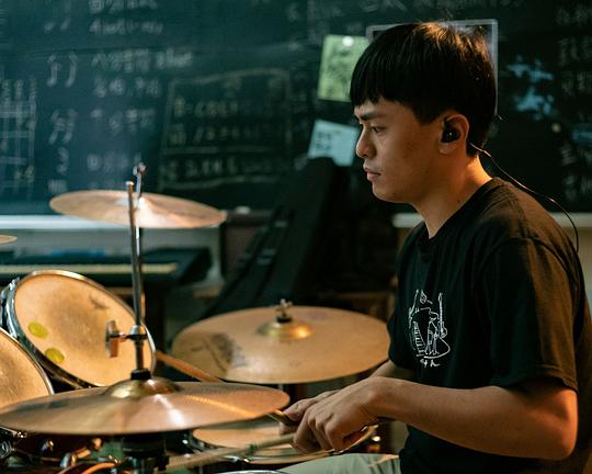 《青春剧烈物语》电影封面