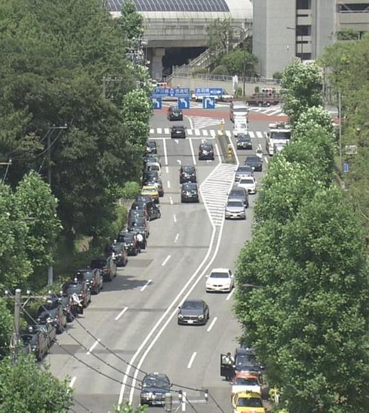 《纪实72小时 东京出租车司机：他们的城市之旅》纪录片封面