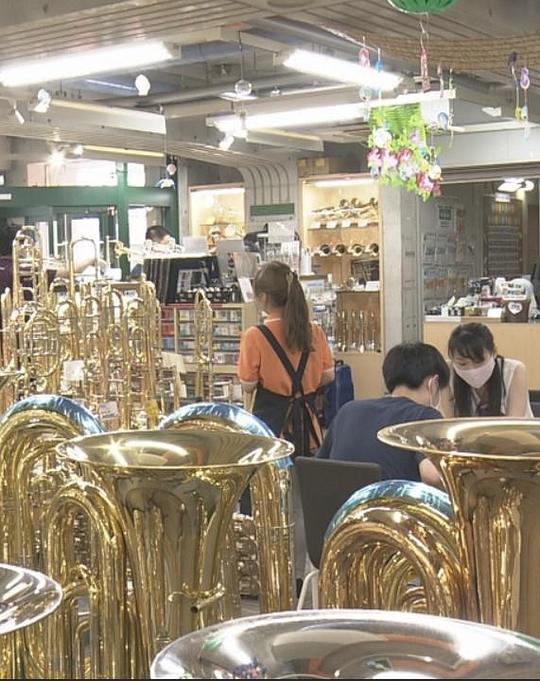 《纪实72小时 我吹乐器的理由》纪录片封面