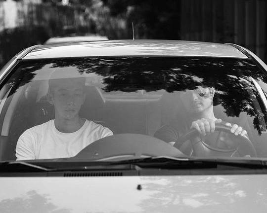 《锦鲤坠落》电影封面