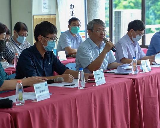 《未完待续》纪录片封面