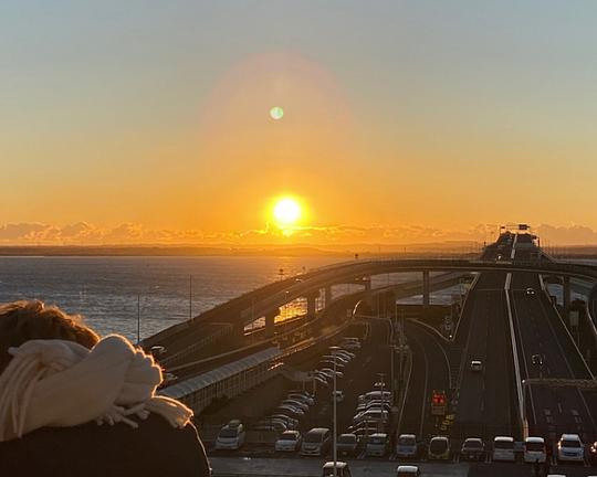 《纪实72小时：年末的观景台 海萤停车场》纪录片封面