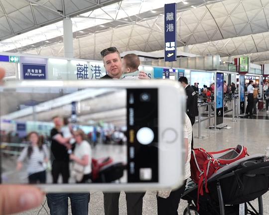 《妈咪》纪录片封面