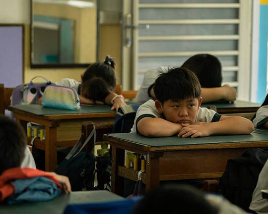 《肠躁男孩》电影封面