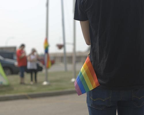 《小城骄傲》纪录片封面