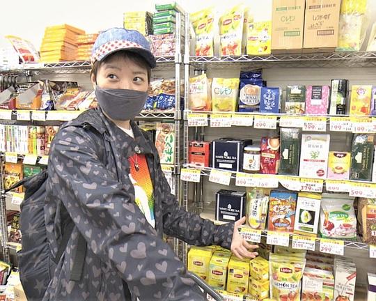 《ドキュメント72時間:ワケあり食品店 激安の裏側に》纪录片封面