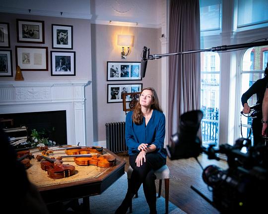 《无珍妮·杨森:爱上斯特拉迪瓦里》电影封面