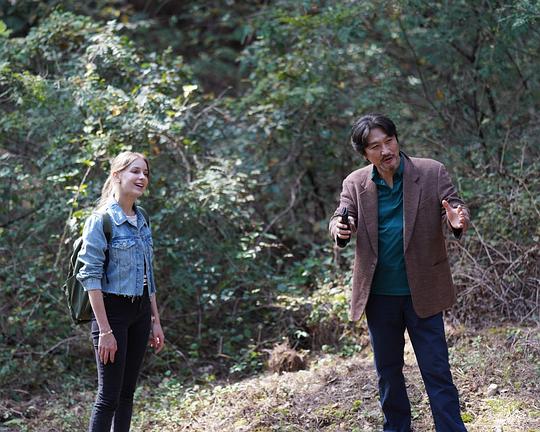 《One’s Family Gravesite》电影封面