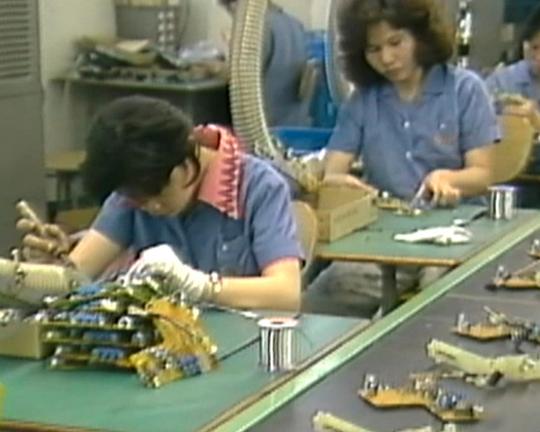 《尖端與我》纪录片封面