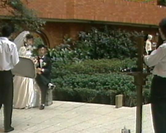 《罐頭夢 — 結婚攝影師》纪录片封面