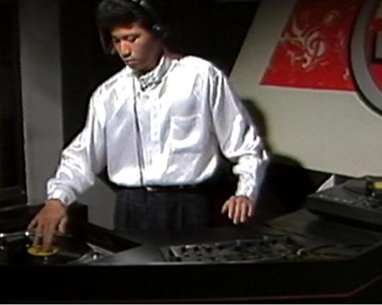 《Disco DJ》纪录片封面