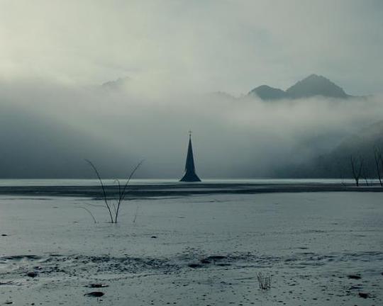 《Geamăna》纪录片封面