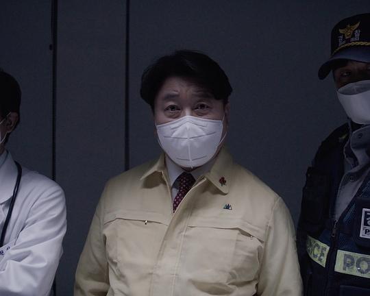 《빨간 마스크 KF94》电影封面