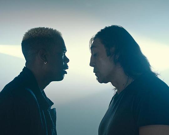 《看着我》电影封面