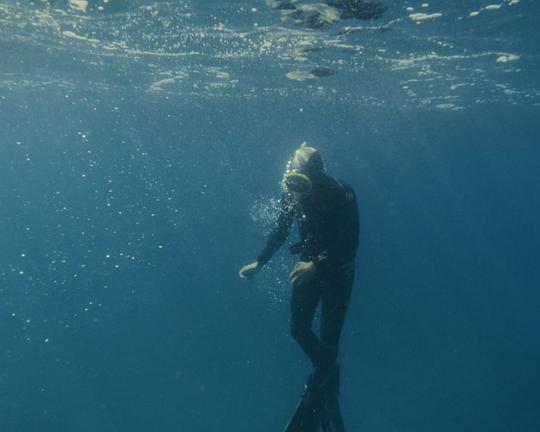 《边缘》纪录片封面