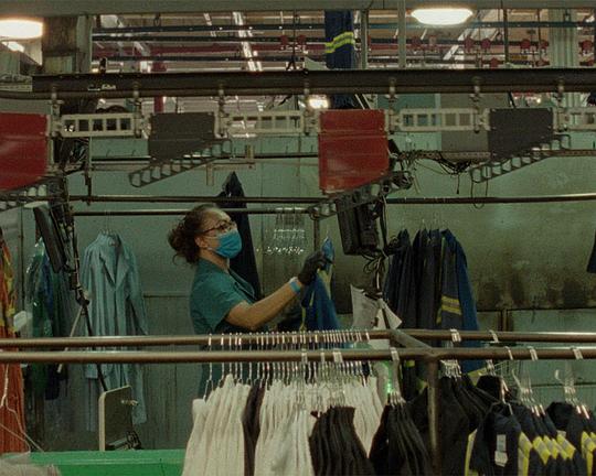 《Dhulpa》电影封面