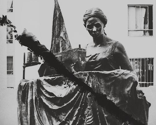 《164 San Antonio Abad》电影封面