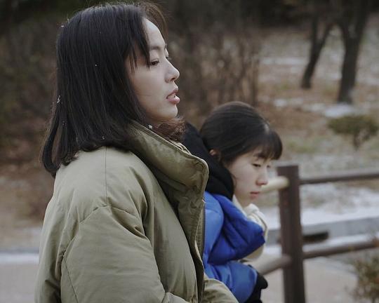 《重力》电影封面