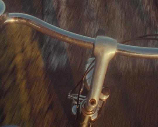 《薄冰》电影封面