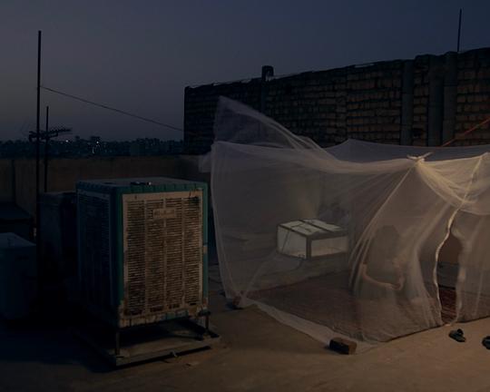 《是否可以拥抱你》纪录片封面