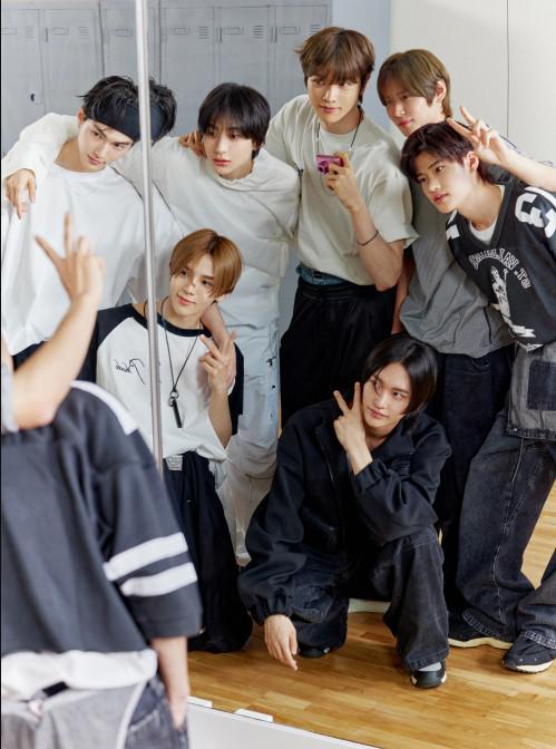 《RIIZING DAY: RIIZE Premiere》音乐封面