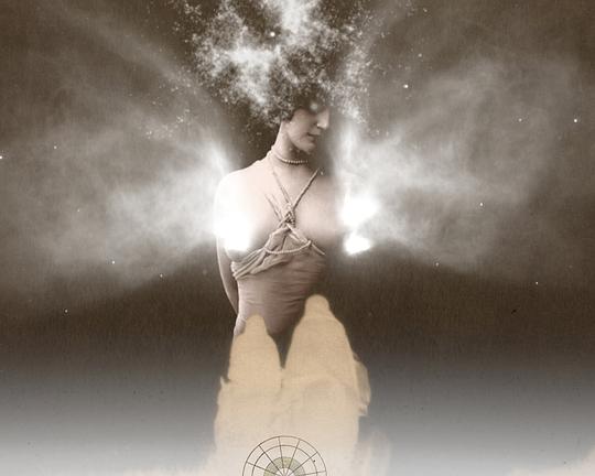 《Demi-Goddesses》电影封面