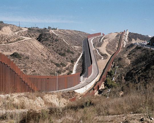 《Cuando llegue la Neblina》纪录片封面