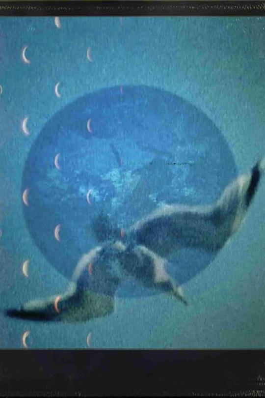 《Her Plot of Blue Sky》电影封面