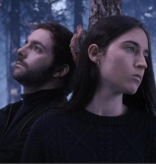 《鬼影》电影封面