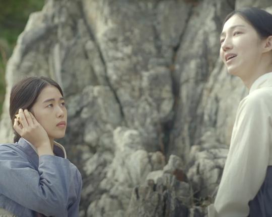 《回音》电影封面