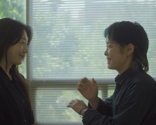 《손끝의 말》电影封面