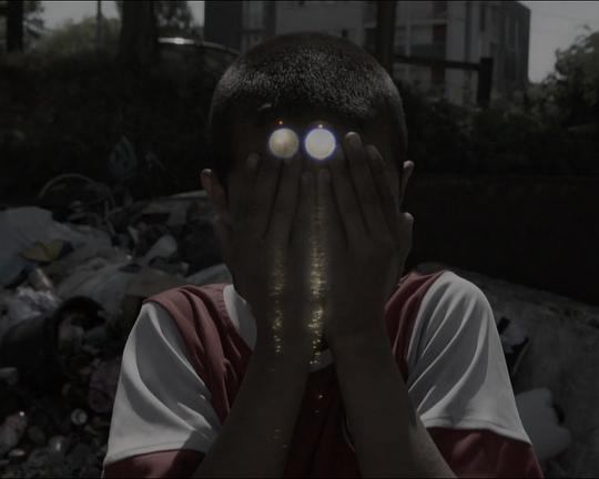 《碎响之诗》电影封面