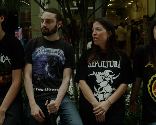 《Un Círculo que se fue rodando》电影封面