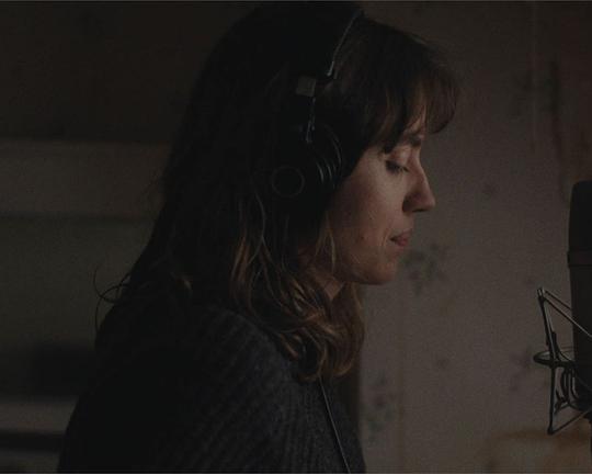 《Analog Medium》电影封面