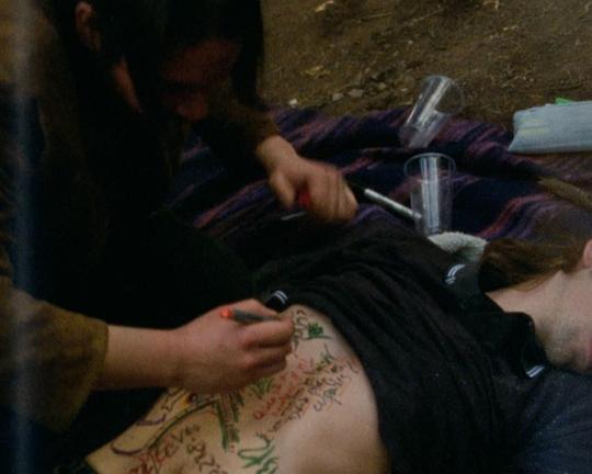 《十月的正午》纪录片封面