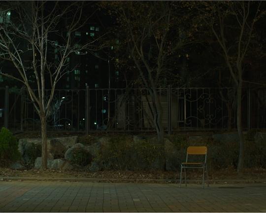 《머물렀던 자리》电影封面