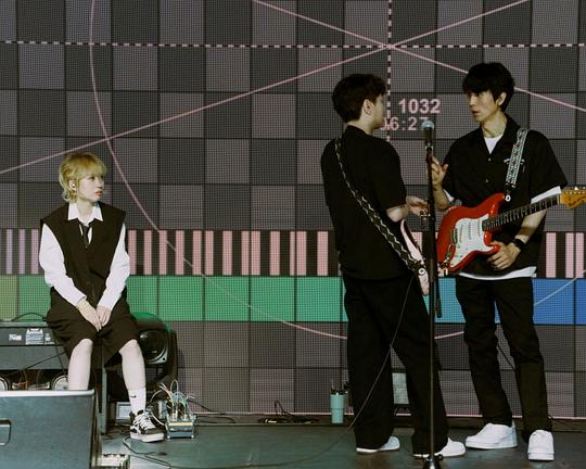 《即兴重复》音乐封面