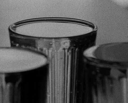 《Small Vessels》电影封面