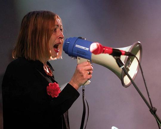 《Einfach Machen – She-Punks von 1977 bis heute》电影封面