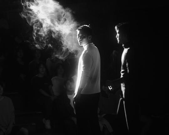 《炼狱》电影封面