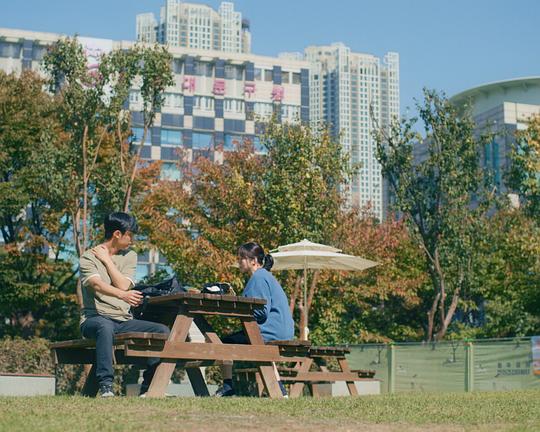 《마운드에서 공을 던질 수 있게 되면 영화를 보여줘!》电影封面