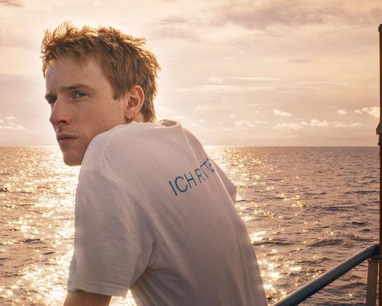 《未定名Netflix/路易斯·霍夫曼电影》电影封面