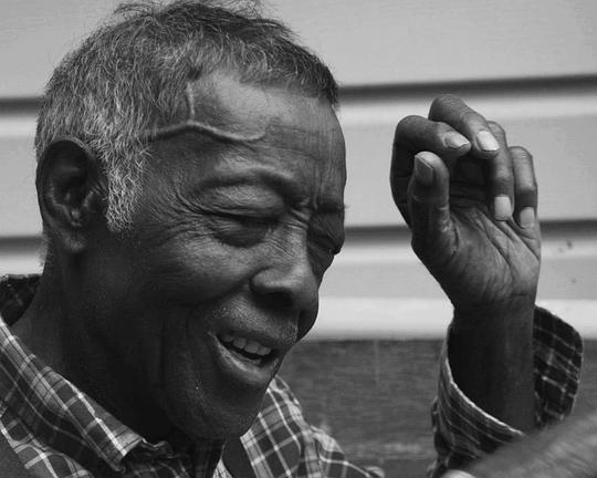 《种不出的未来》纪录片封面